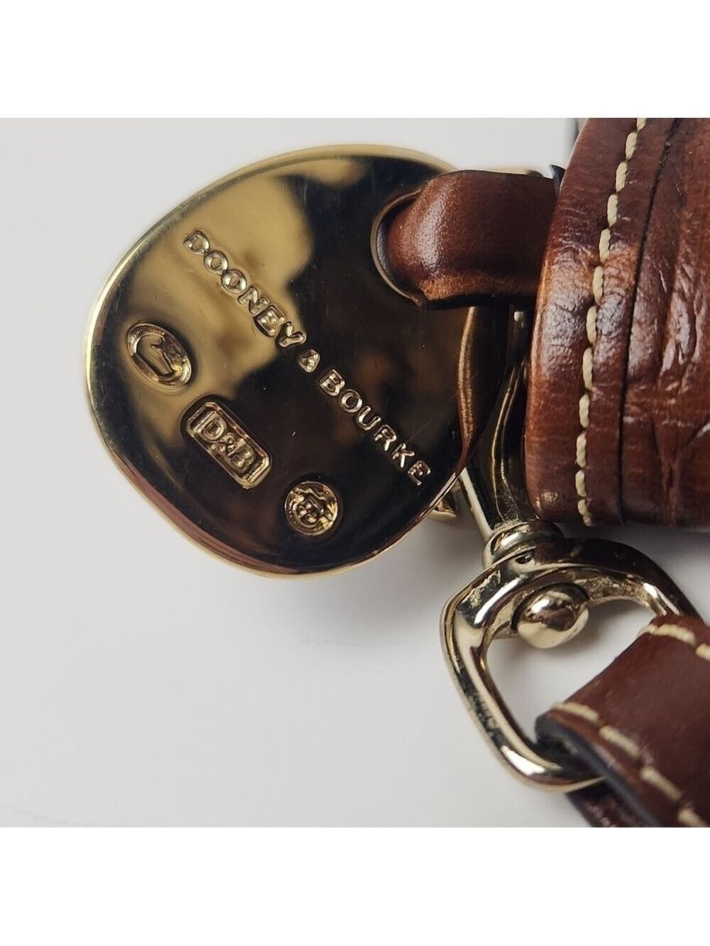 Vintage Dooney & Bourke Leather Wristlet Purse - Picture 6 of 13